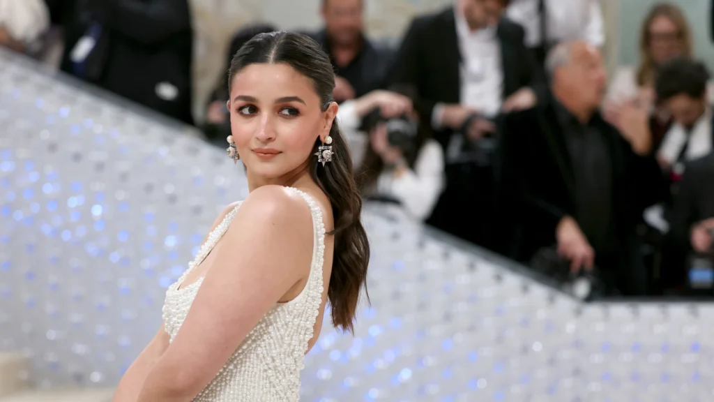 Alia Bhatt Net Worth